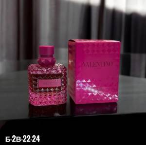 Valentino Donna Born In Roma Pink PP Valentino Donna Born In Roma Pink PP