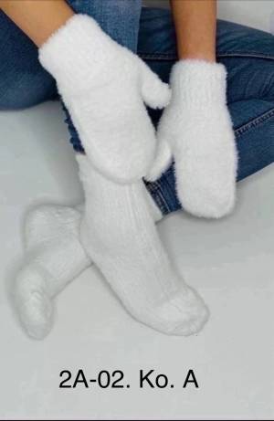 Набор Носки и ВАРЕЖКИ норка с мехом: 50% фибра 43% шерсть 7 спандекс Р.: 36-41