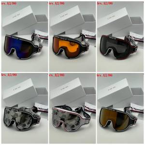 Горнолыжная маска комплектом: маска + коробка + мешочек + салфетка + карта