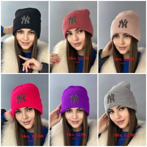 Женская шапка, двойная. Производство Россия