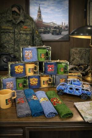 #Набор 1 полотенце из микрофибры 25*50 + кружка пластик. На 23 февраля