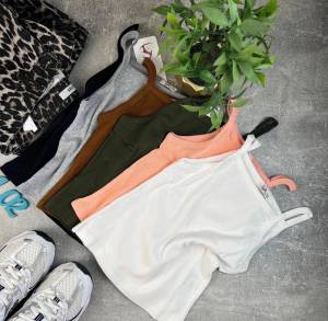 Распродажа. Без выбора!!! Майка женская укороченная. р.: 42-46 и 46-50 Турция