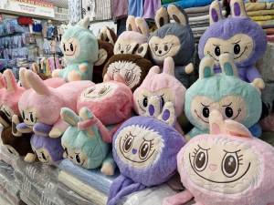 Выбор мальчик/девочка!!! Плюшевая мягкая игрушка Labubu с пледом внутри, размер пледа 110*180 см