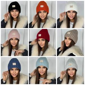 Шапка с отворотом. На флисе 50% шерсть + 50% Акрил